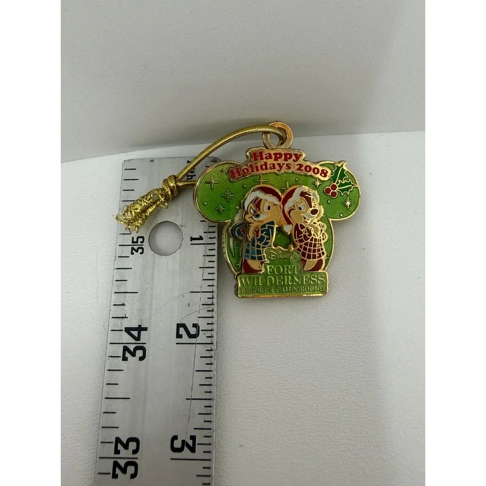 Disney Pin Chip & Dale Fort Wilderness Happy Holidays 2008 LE 1200